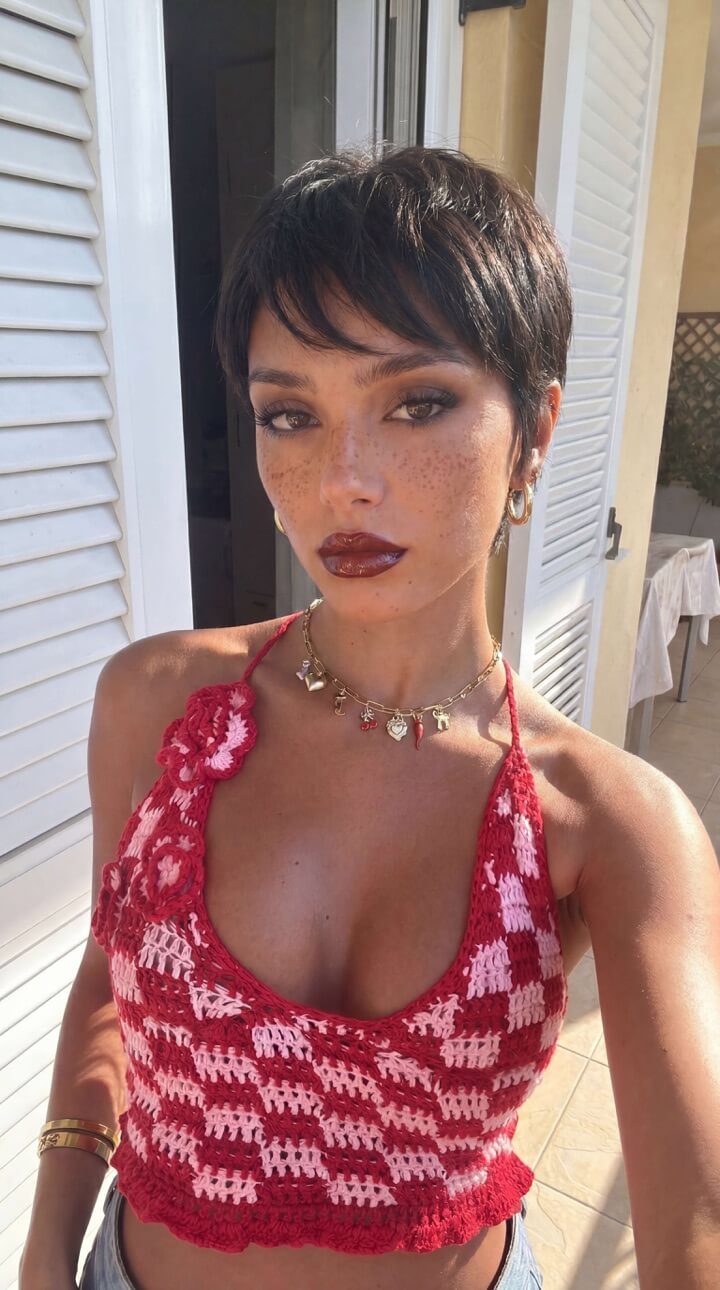 Pixie cut haircut try-on